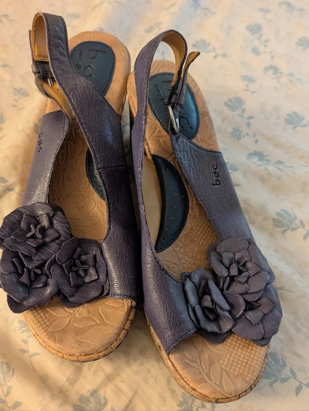b.o.c. Leather Wedges